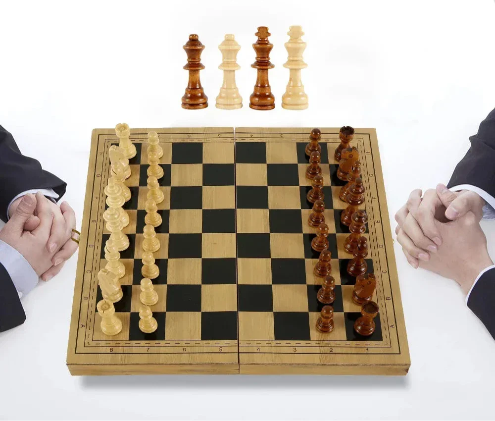 Faltbares Schachbrett für strategisches Denken