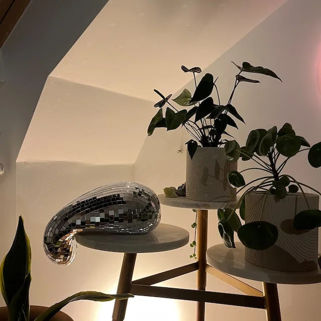 FluxGlow - dynamische schmelzende Skulptur mit interaktiven Lichteffekten