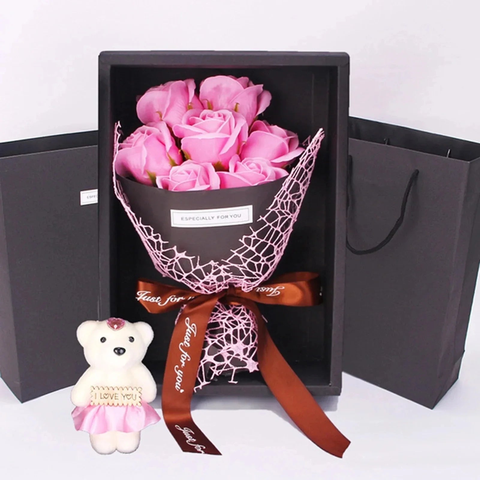 7 Rosen Seifenstrauß Geschenkbox