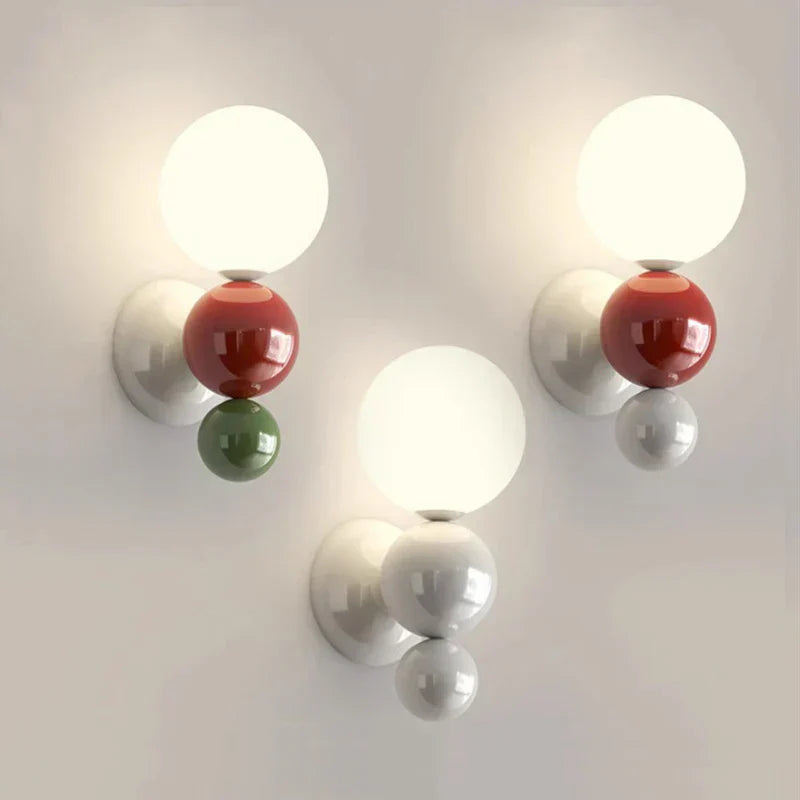 BubbleGlow – Moderne sphärische Wandleuchte
