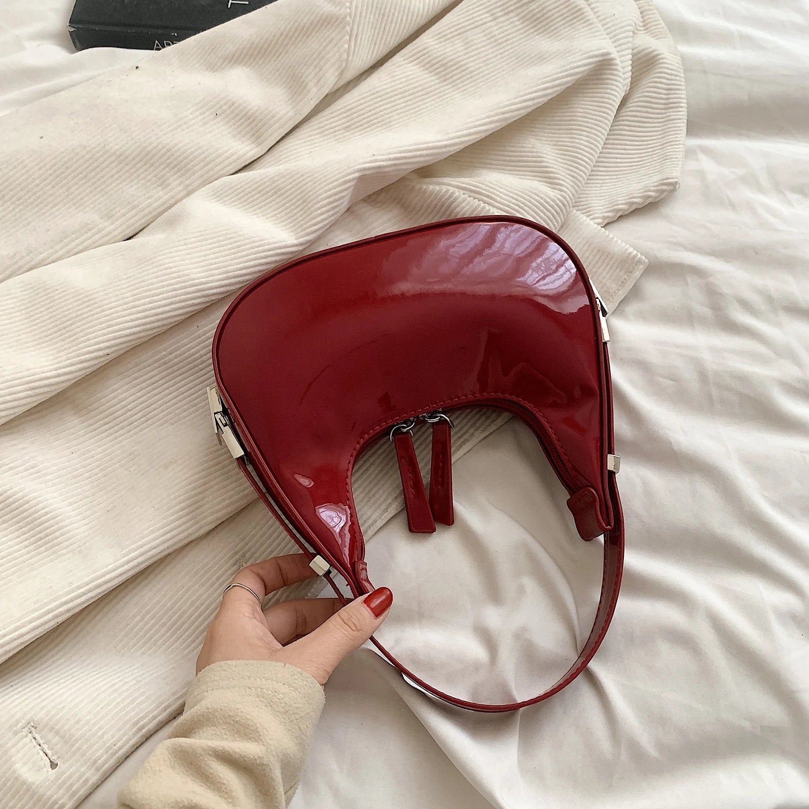 Mille Stilvolle Halbmonden Handtasche für Frauen – Elegante Umhängetasche