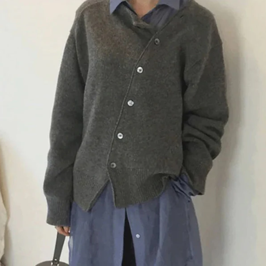 Asymmetrischer Cardigan mit Knöpfen Faith