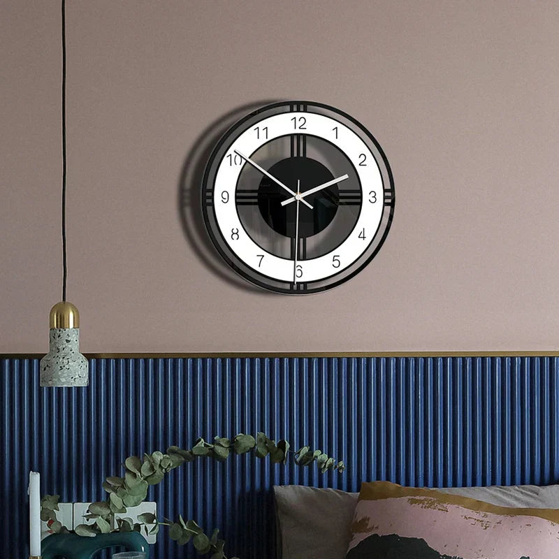 Monochrome Harmonie – Modern minimalistische Wanduhr