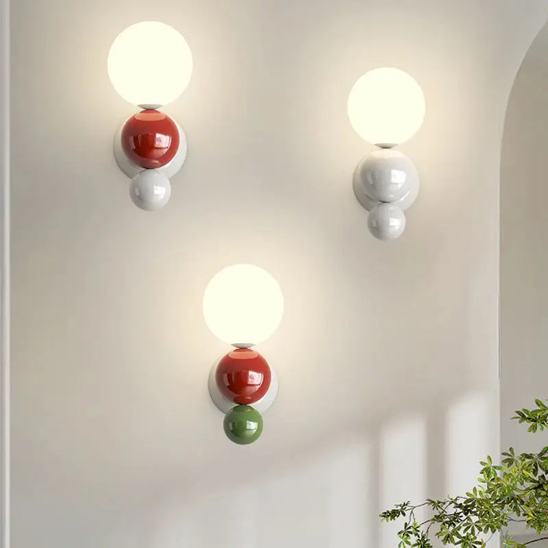 BubbleGlow – Moderne sphärische Wandleuchte