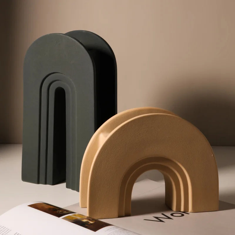 GeoSculpt Handgefertigte Keramikvase – Modernes Geometrisches Design