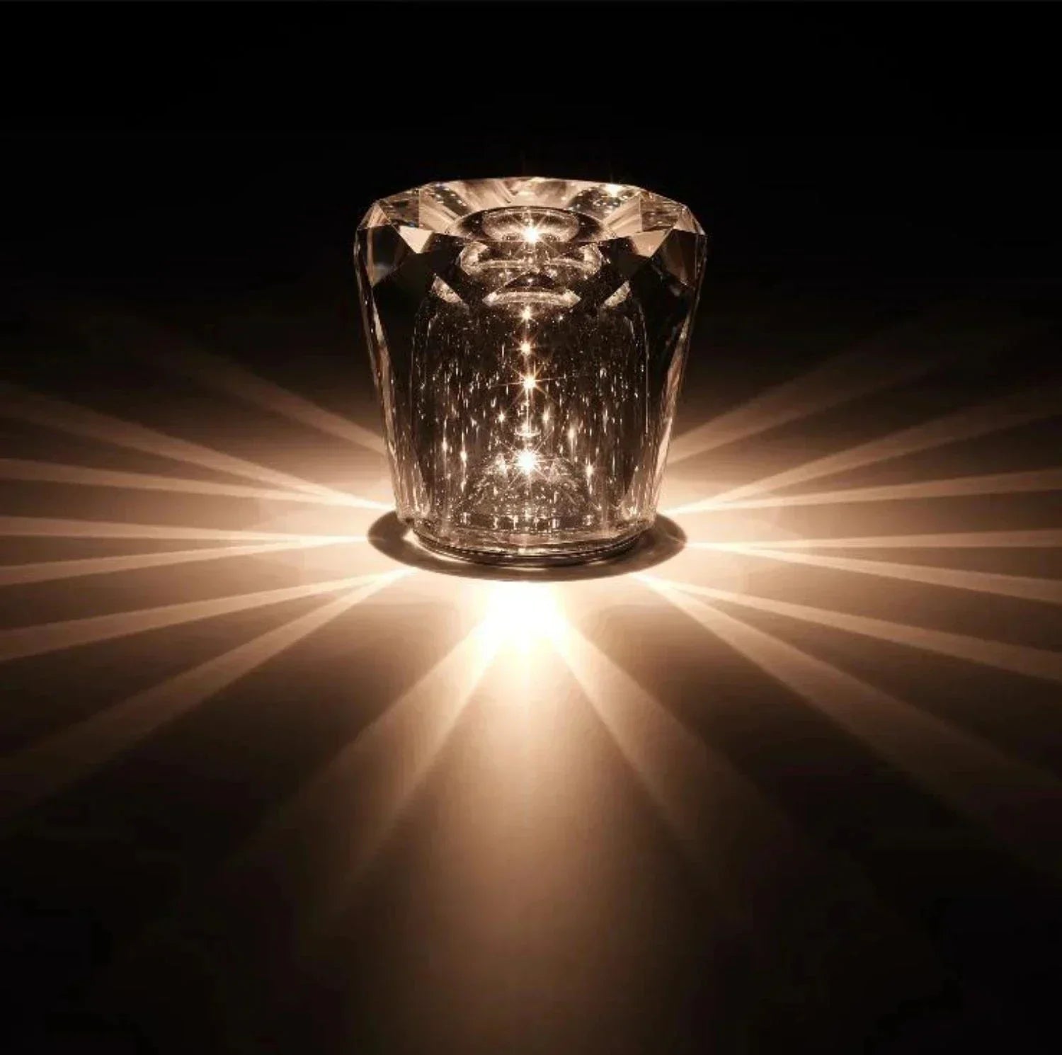 LumiGleam - Kristall facettiert Tischlampe
