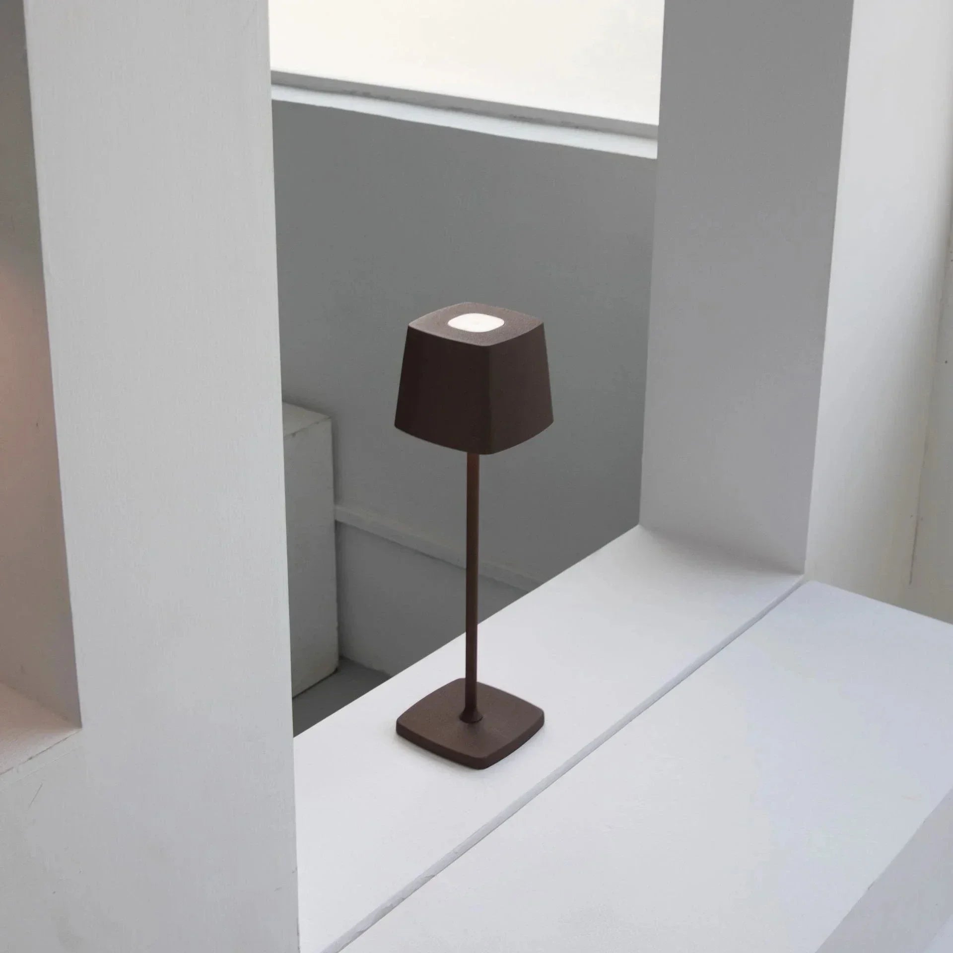Moderne Tischlampe