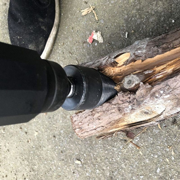 LogMaster - Leistungsstarkes Holzspaltwerkzeug für maximale Effizienz