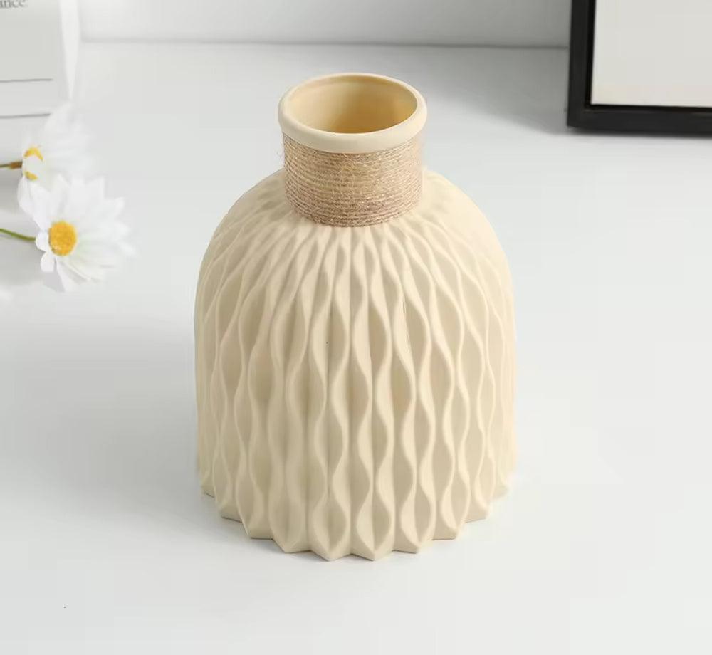 VividVase - Schicke keramische Vase für frische Blumenarrangements