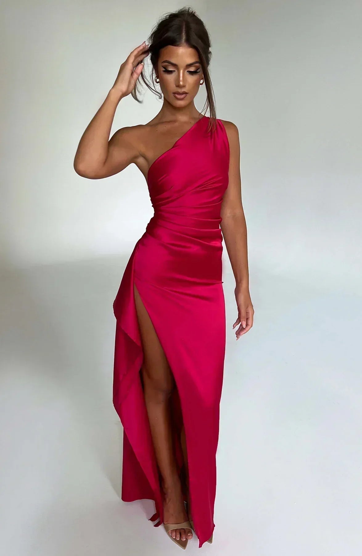 Sofie - Sommerchic Luxus Satin Silhouette