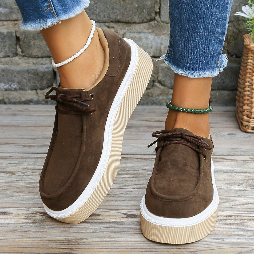 StrideUp – Schnürschuhe mit klobiger Plattformsohle