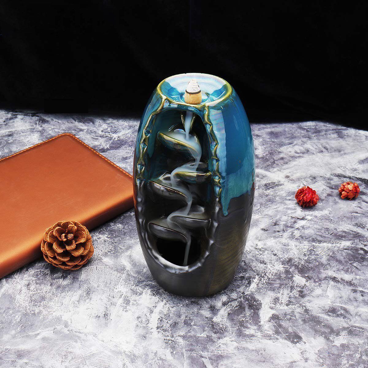 ZenFlow Räucherstäbchenhalter – Handgefertigtes Design mit Beruhigendem Wasserfalleffekt