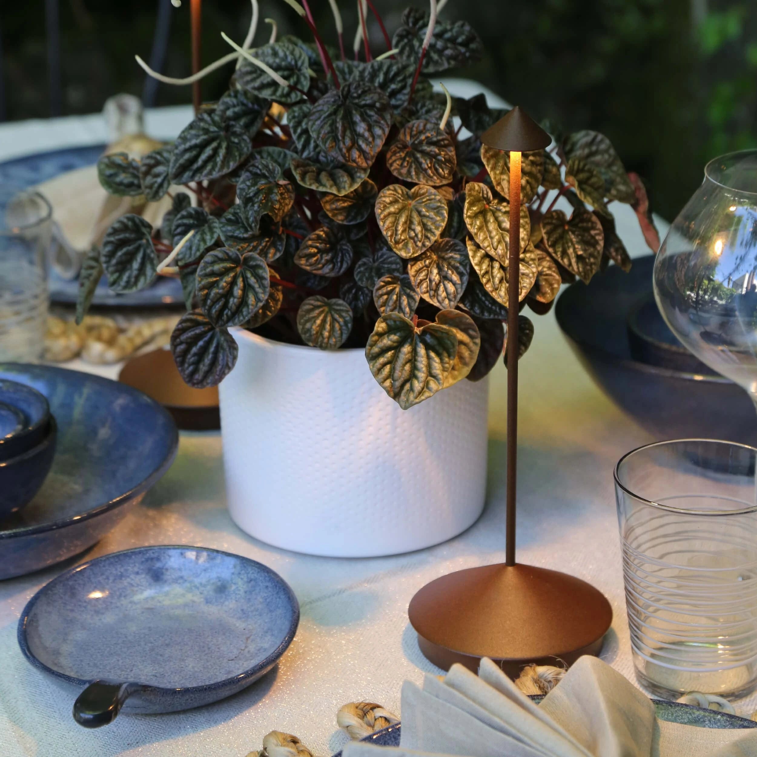 LumaGlow Esszimmerlampe - elegante Beleuchtung für eine gemütliche Atmosphäre