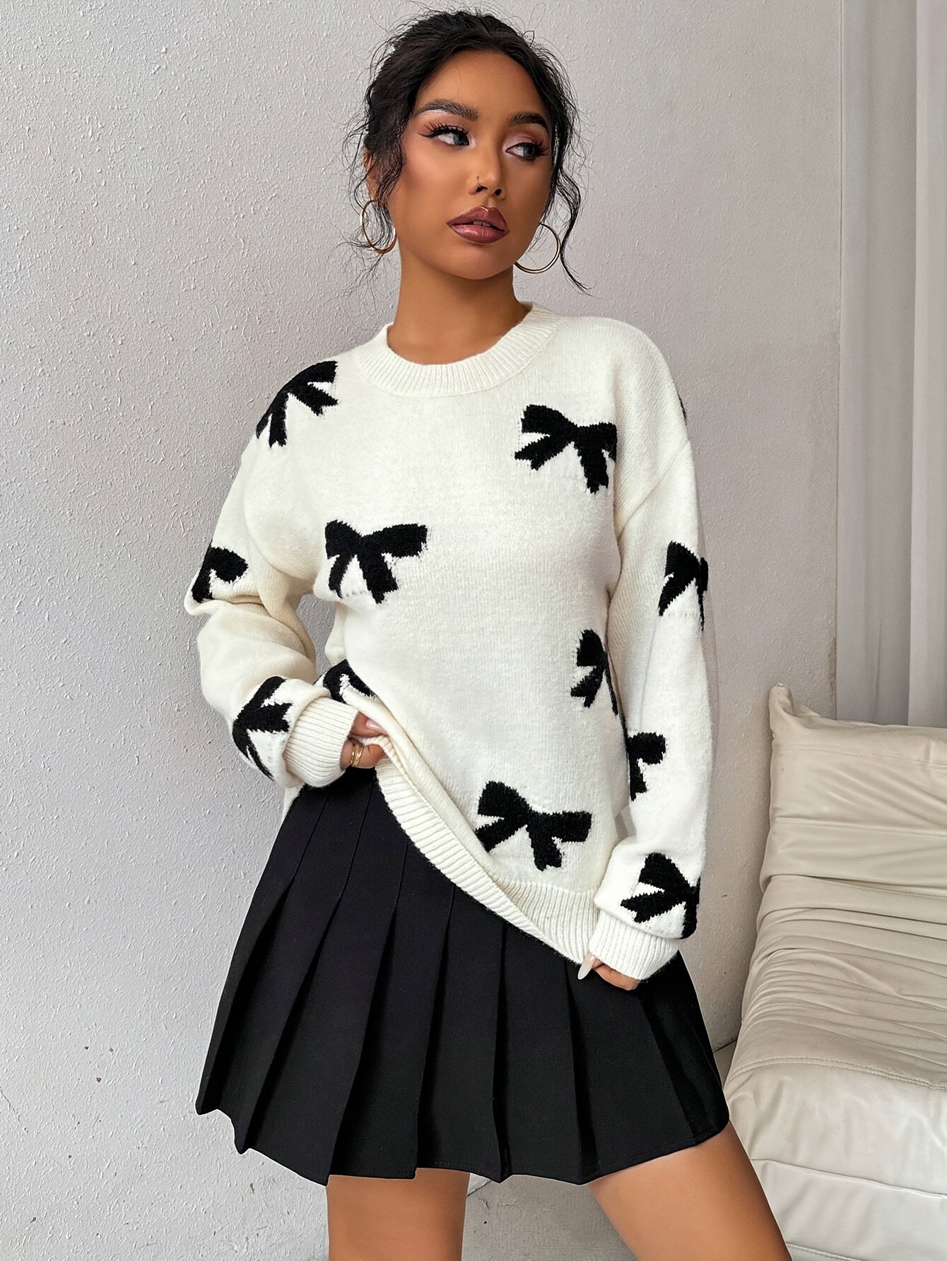 Caroline - Langärmliger Strickpullover mit Rundhalsausschnitt und Wellenmuster
