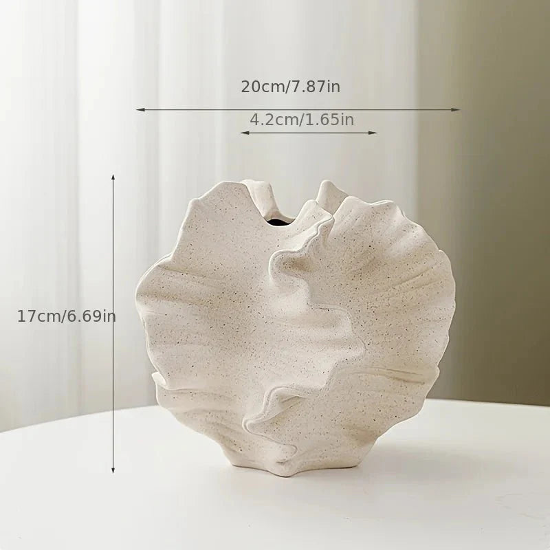 OceanBloom – Ökologische, schaleninspiriert Blumenvase mit gerafftem Rand
