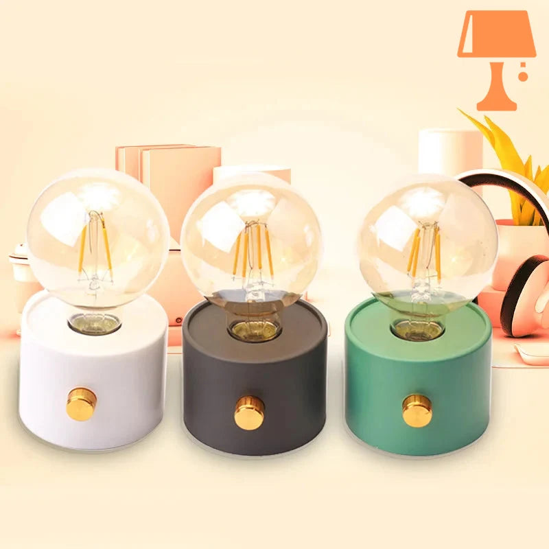 ClassiSphere – Minimalistische Tischlampe mit vintage-inspirierter Glaskugel