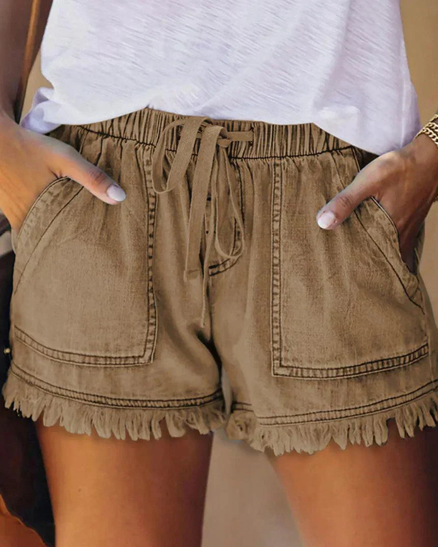 Astrid Chic Shorts mit Schnürung und Angepasster Passform