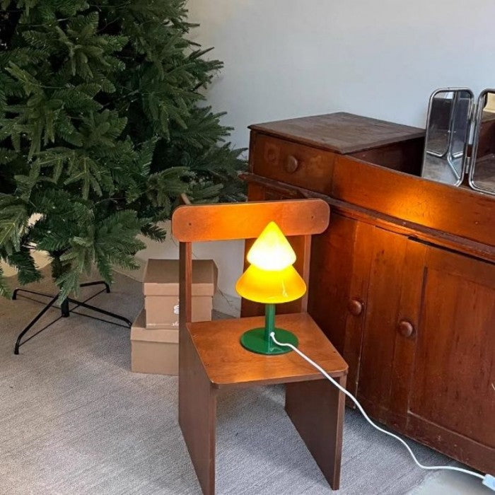 TreeLume - Elegante Tischlampe im Weihnachtsbaum-Design