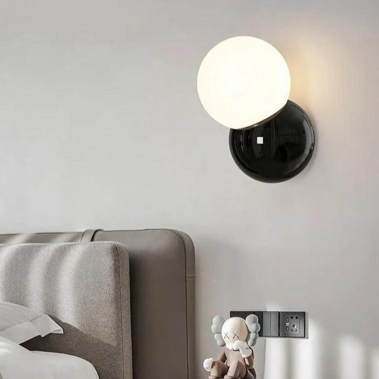 LumiGlow - Warme und moderne Wandleuchte