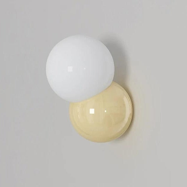 LumiGlow - Warme und moderne Wandleuchte