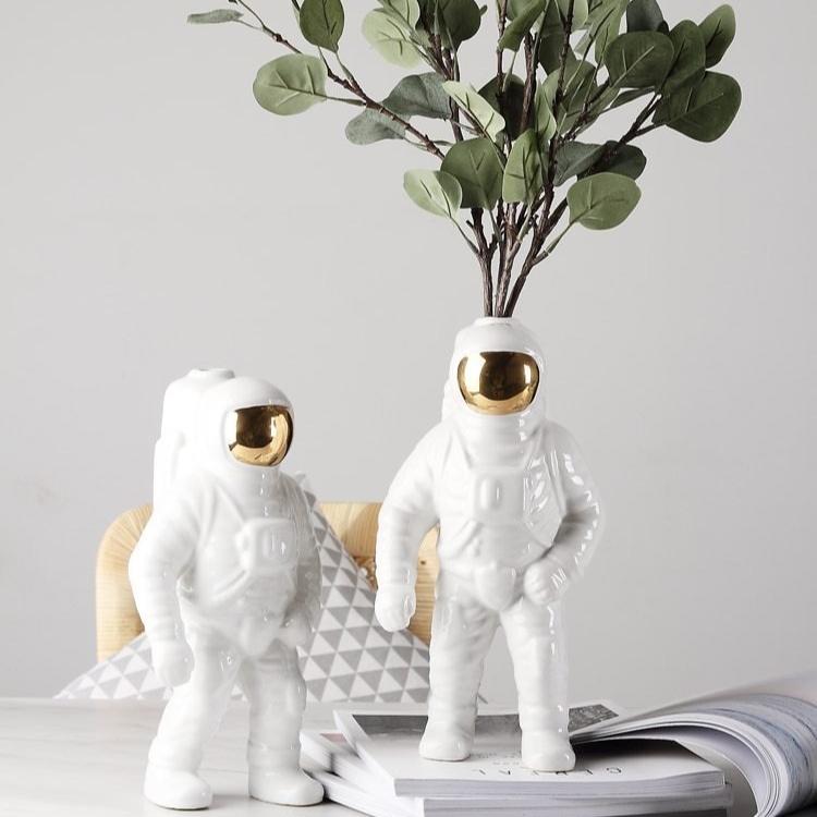 AstroPlanters - Einzigartige Astronaut Blumenvasen