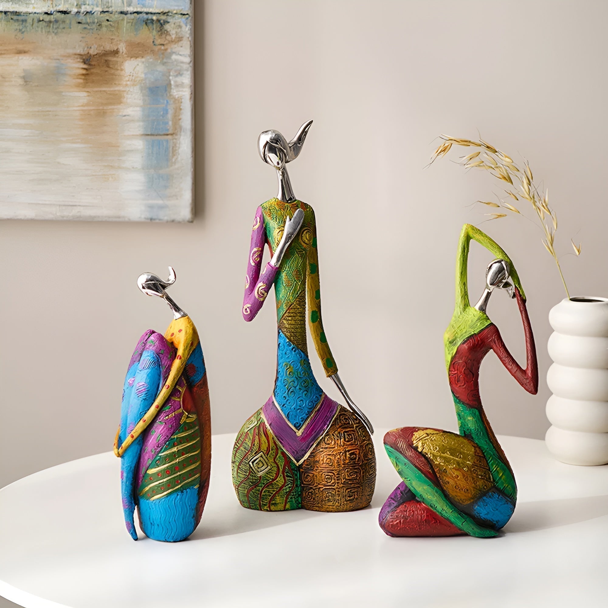 SculptaLume – Elegante Harzstatue für stilvolle Wohnkultur