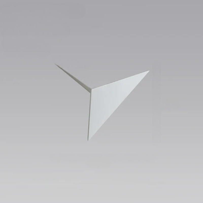 LumiTri - Minimalistische dreieckige Wandleuchte