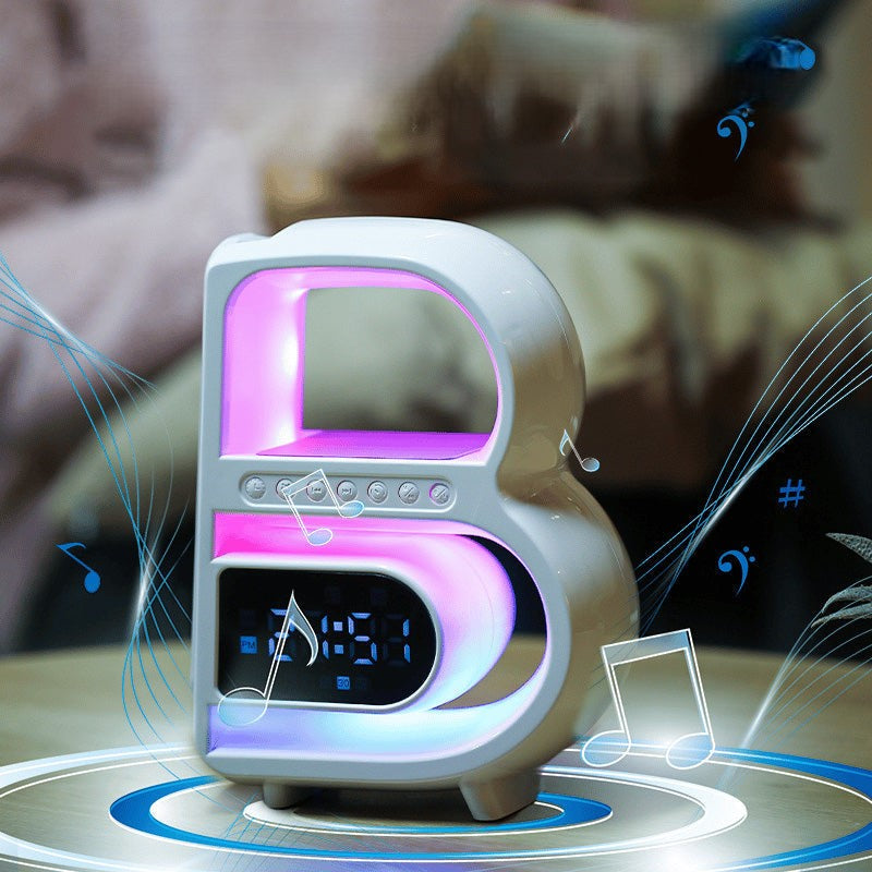 BrightB - LED-Buchstabenlampe B mit Uhr und Regal